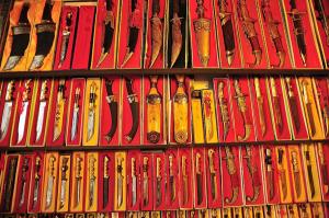 Sunday Bazaar Knives Shop